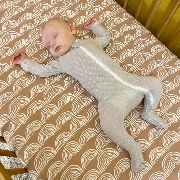 FITTED CLASSIC CRIB SHEET