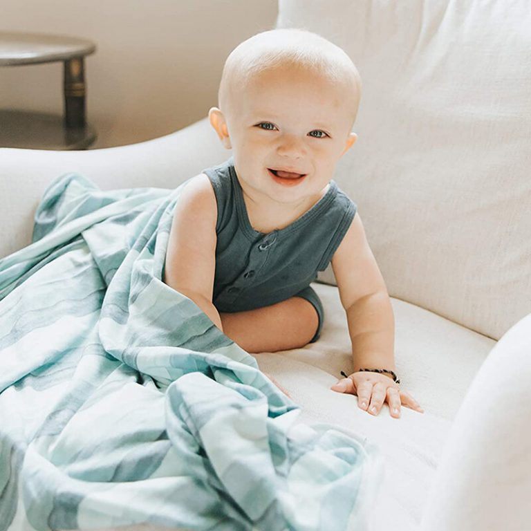 SWADDLE BLANKET