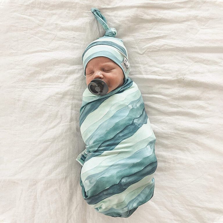 SWADDLE BLANKET