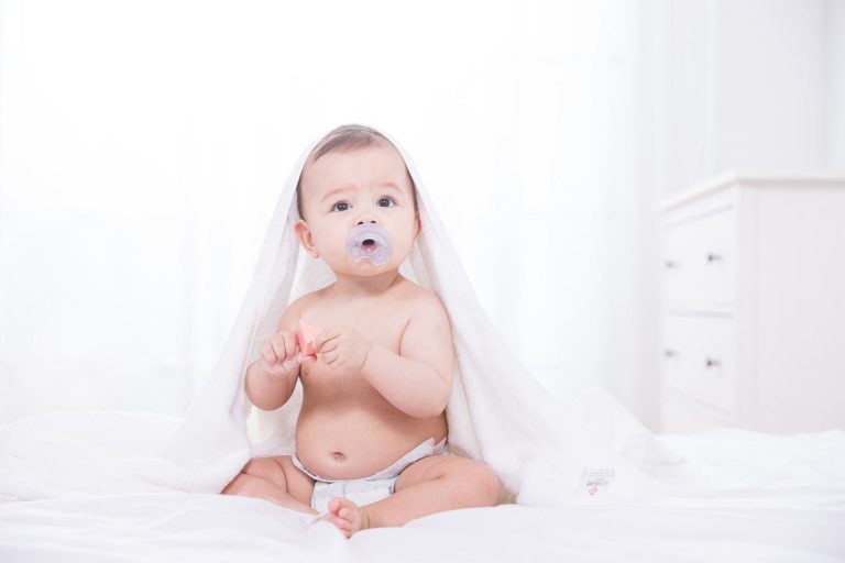 _501346728_banner_外国可爱婴儿（企业商用）_看图王